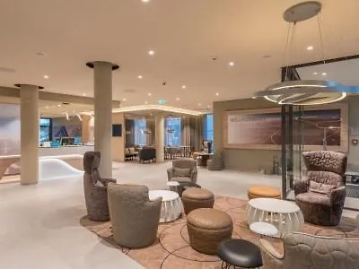 Hampton By Hilton Frankfurt Airport Отель Франкфурт-на-Майне