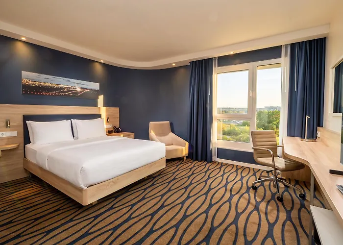 Hampton By Hilton Frankfurt Airport 3*