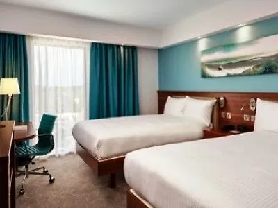 Hampton By Hilton Frankfurt Airport Отель Франкфурт-на-Майне