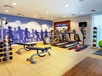 Hampton By Hilton Frankfurt Airport Отель 3*
